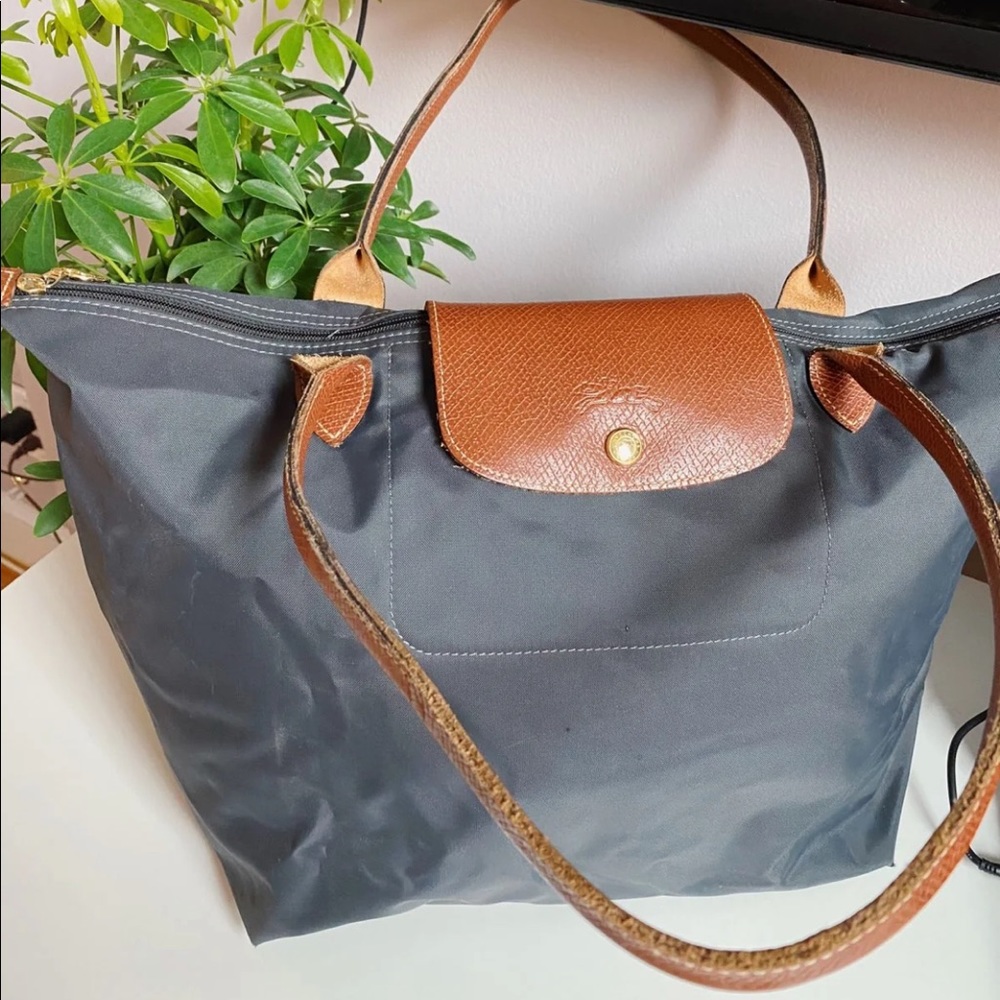Longchamp Le Pilage Nylon Shoulder Tote - Picture 2 of 6